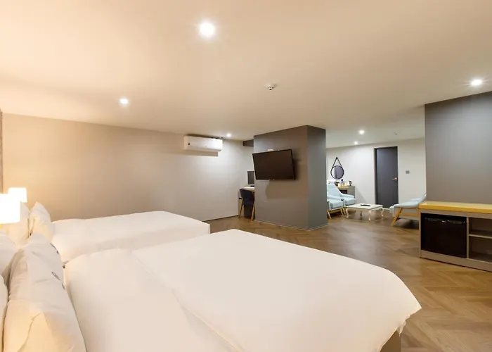 Hotel Brown Dot Minam 2*