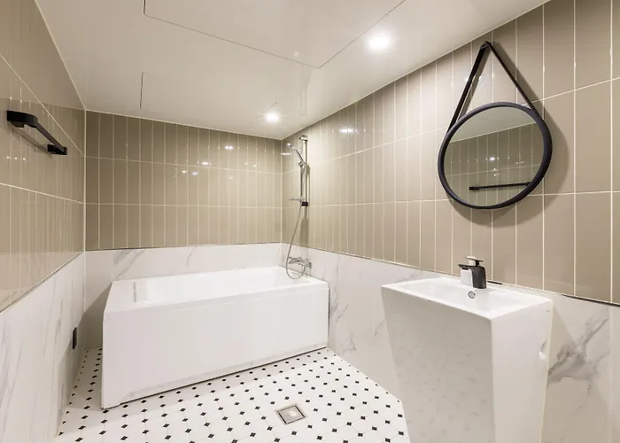 Hotel Brown Dot Minam